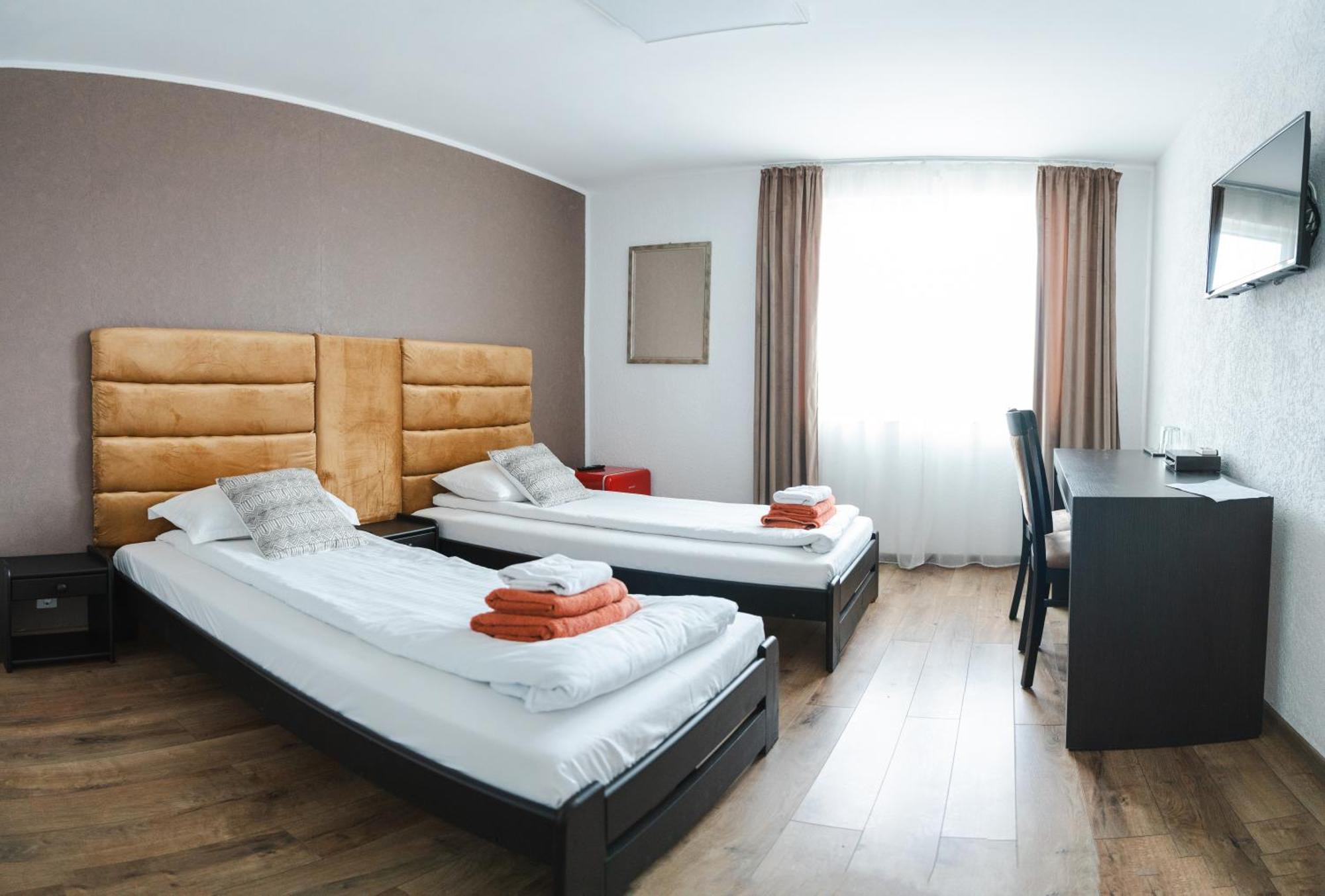Myda Hotel Apahida Exterior photo