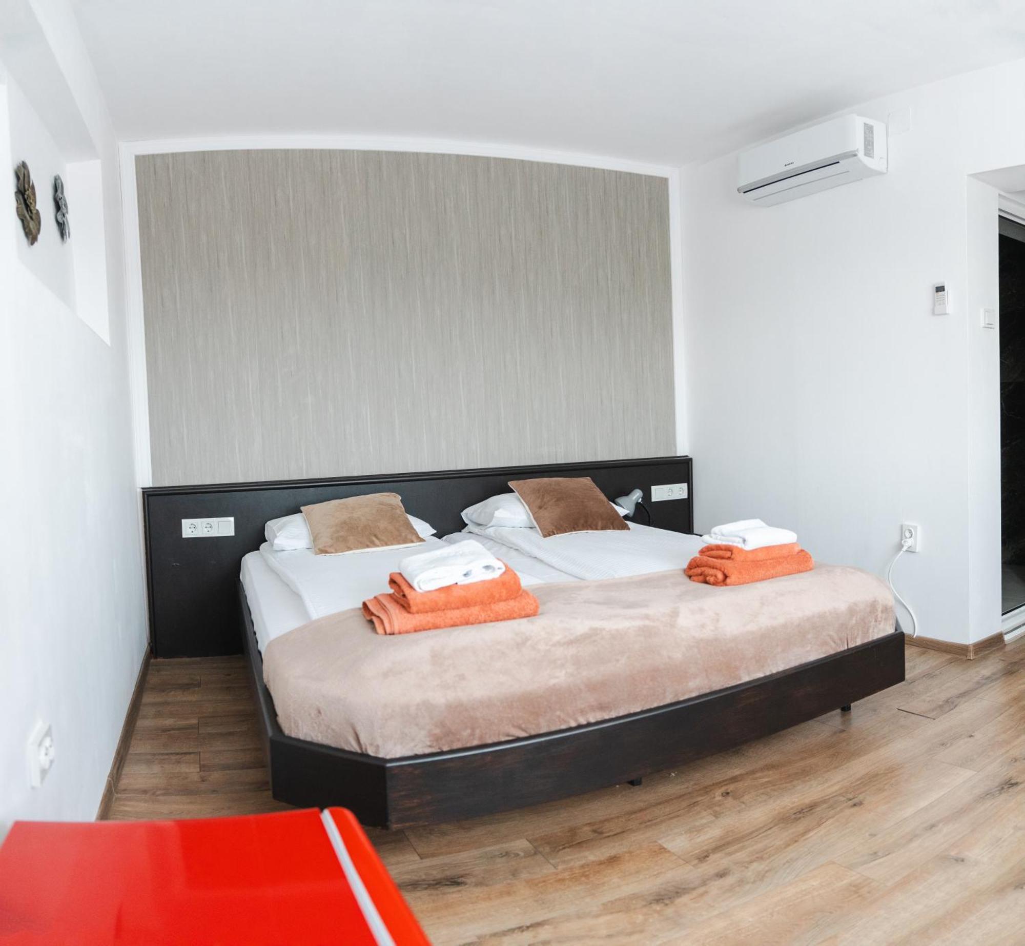 Myda Hotel Apahida Exterior photo